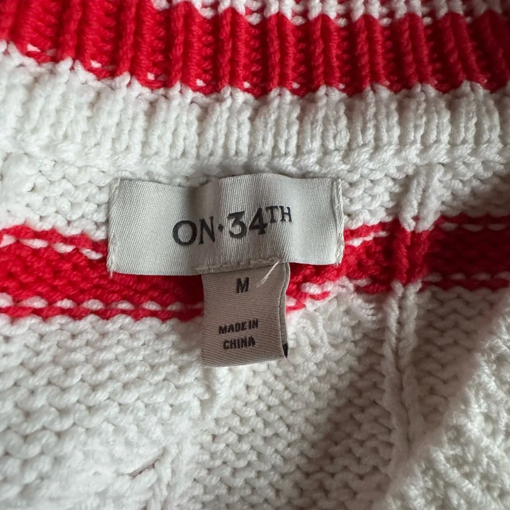 NWOT On 34th‎ Cable Knit V-Neck Sweater
